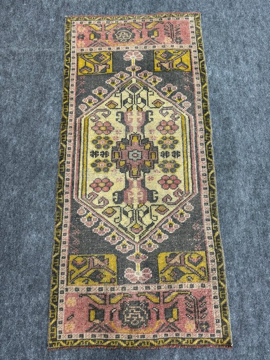 Turkish Yastik Rug 1'10" x 3'3" #23865