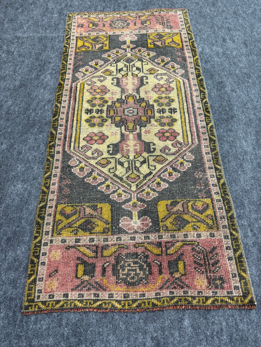 Turkish Yastik Rug 1'10" x 3'3" #23865