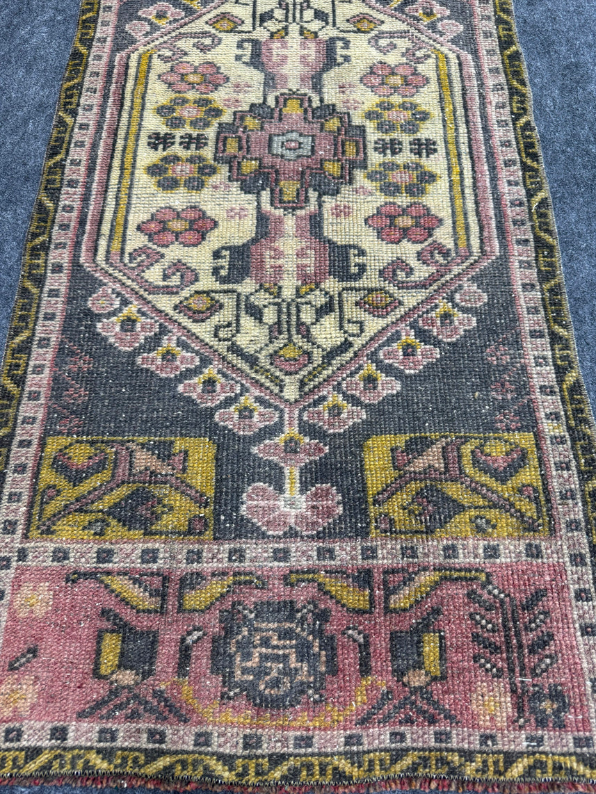 Turkish Yastik Rug 1'10" x 3'3" #23865
