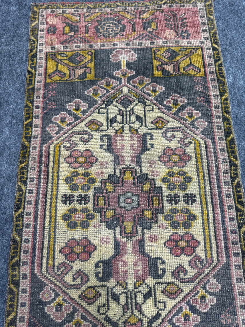 Turkish Yastik Rug 1'10" x 3'3" #23865
