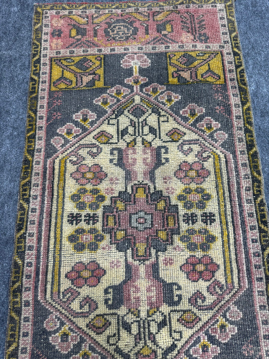 Turkish Yastik Rug 1'10" x 3'3" #23865