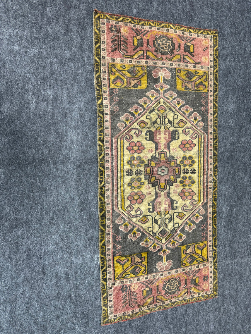 Turkish Yastik Rug 1'10" x 3'3" #23865