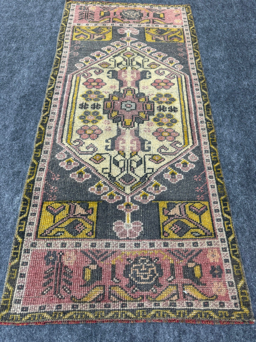 Turkish Yastik Rug 1'10" x 3'3" #23865