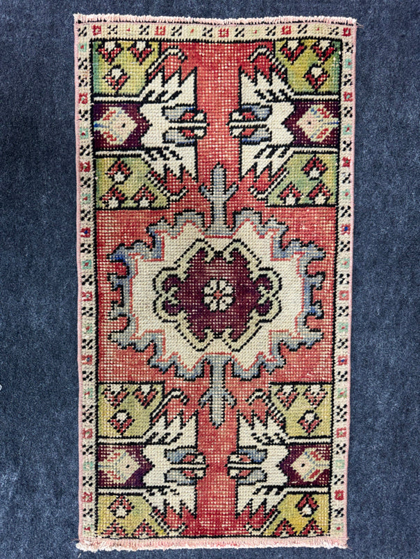 Turkish Yastik Rug 1'6" x 2'11" #23853