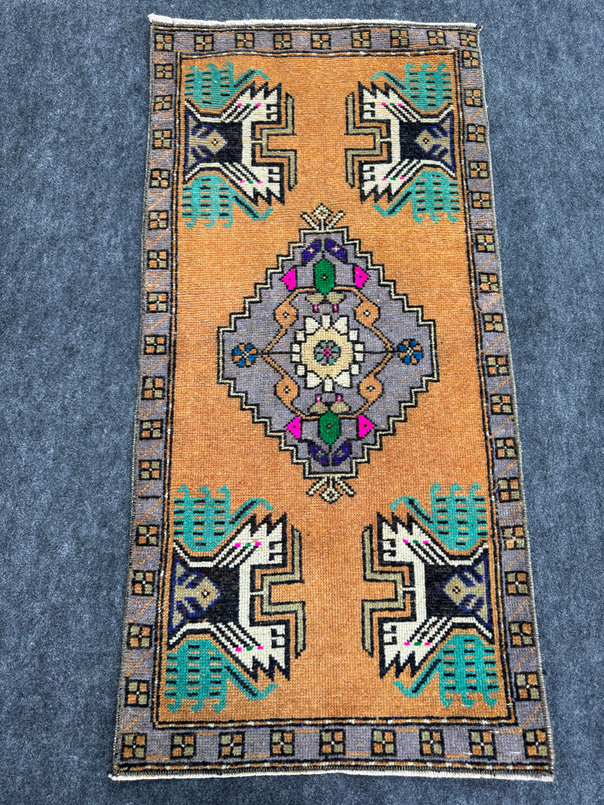 Turkish Yastik Rug 1'7" x 3'4" #23848