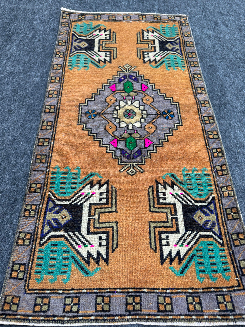 Turkish Yastik Rug 1'7" x 3'4" #23848