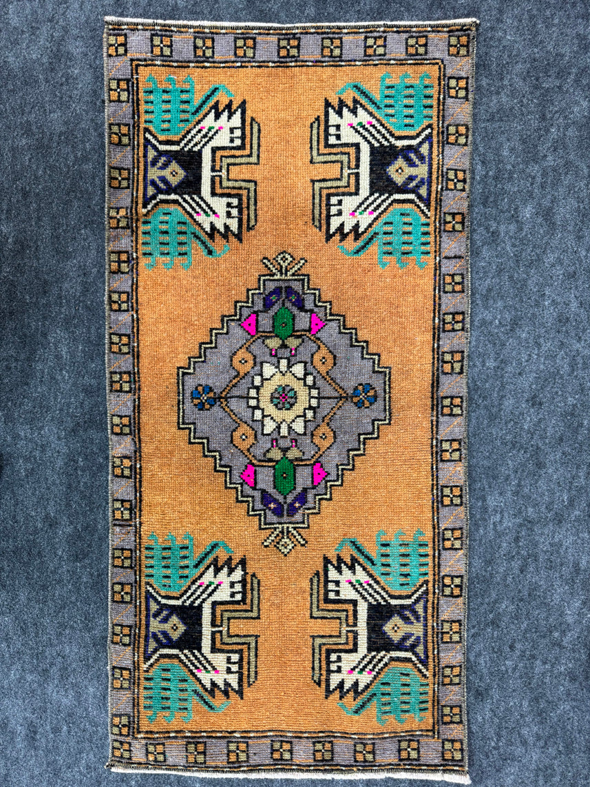 Turkish Yastik Rug 1'7" x 3'4" #23848