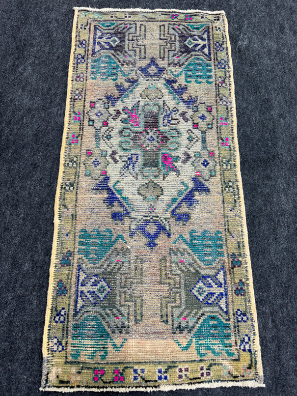 Turkish Yastik Rug 1'7" x 3'4" #23846