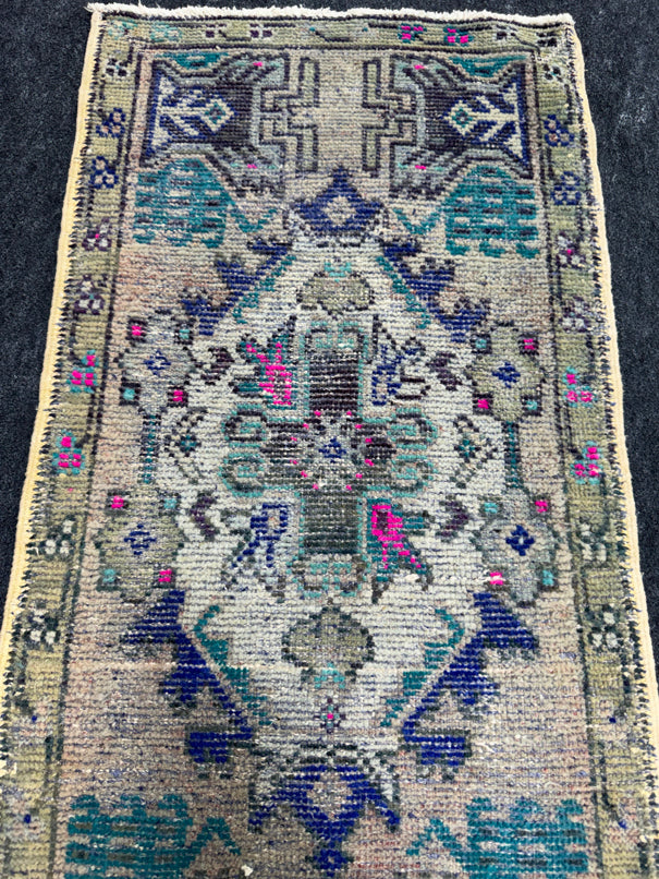 Turkish Yastik Rug 1'7" x 3'4" #23846