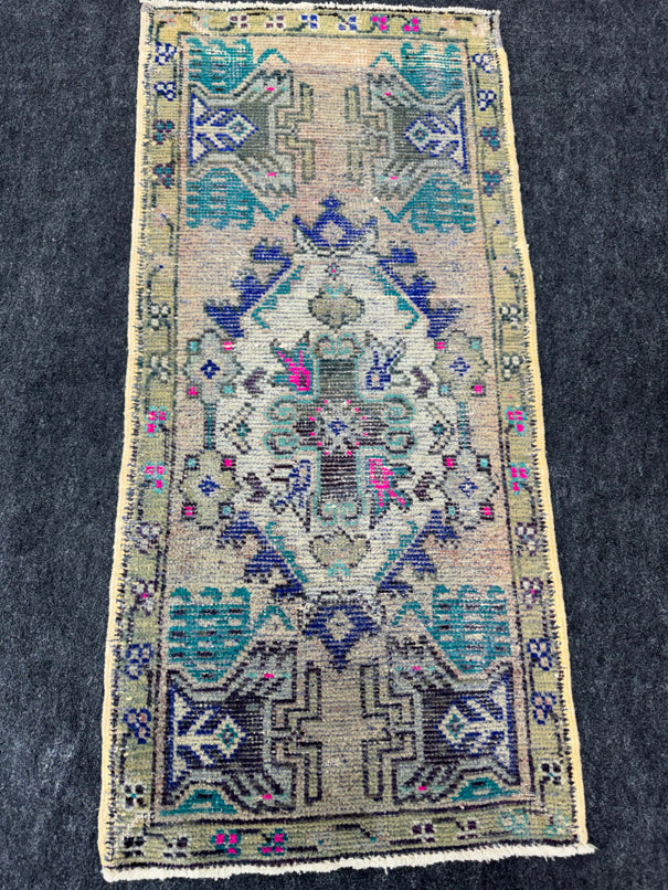 Turkish Yastik Rug 1'7" x 3'4" #23846