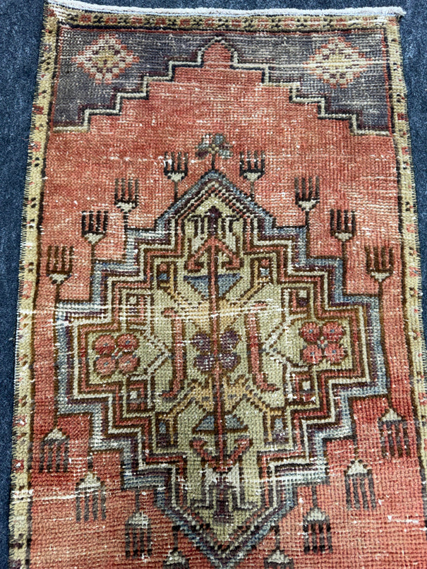 Turkish Yastik Rug 1'7" x 3' #23852