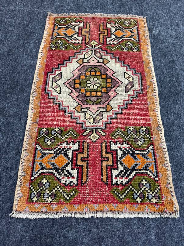 Turkish Yastik Rug 1'9" x 3'1" #23834