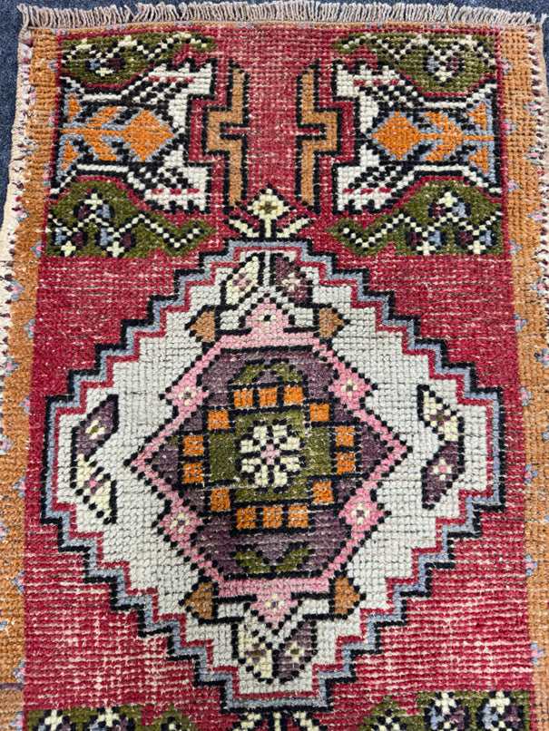 Turkish Yastik Rug 1'9" x 3'1" #23834