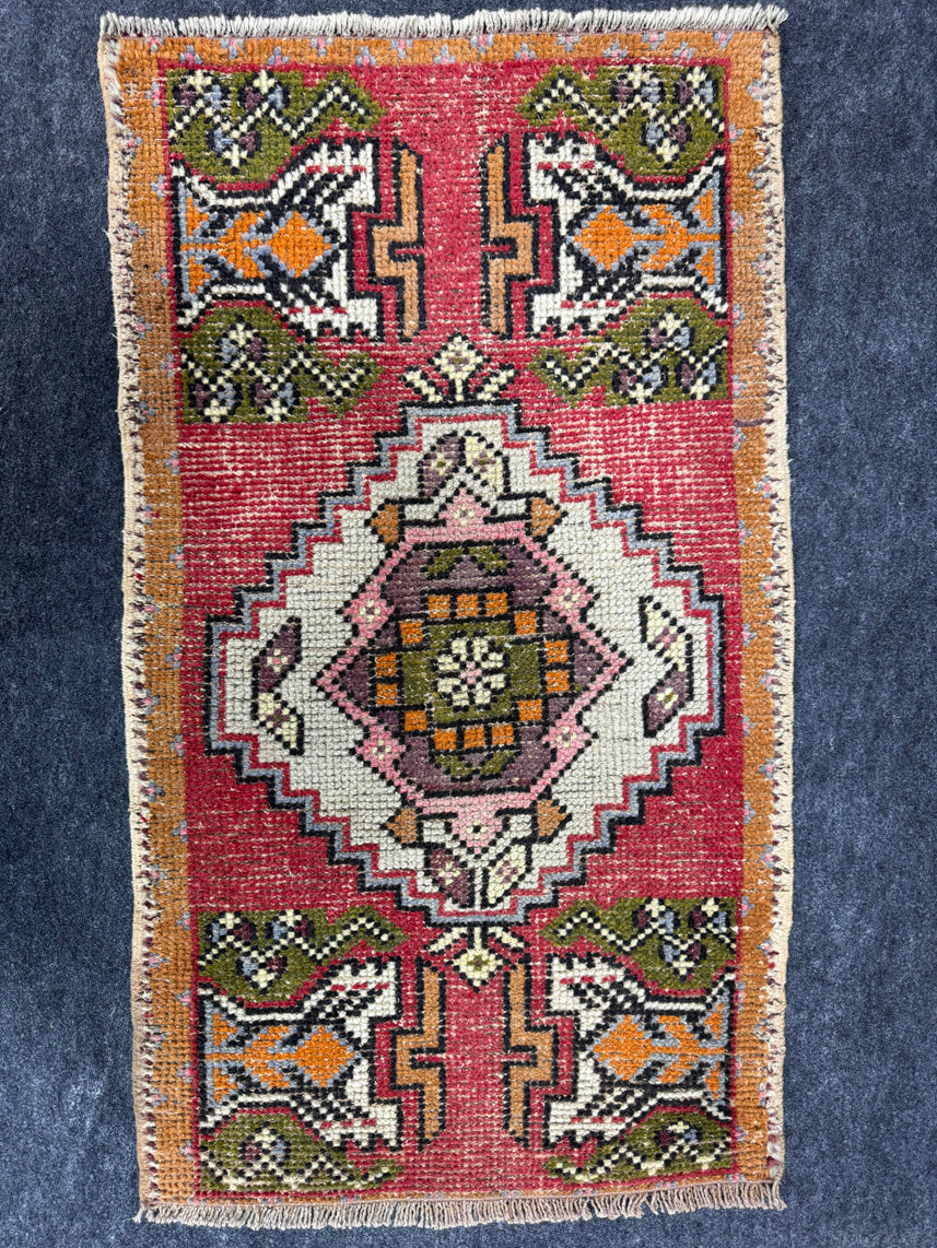Turkish Yastik Rug 1'9" x 3'1" #23834