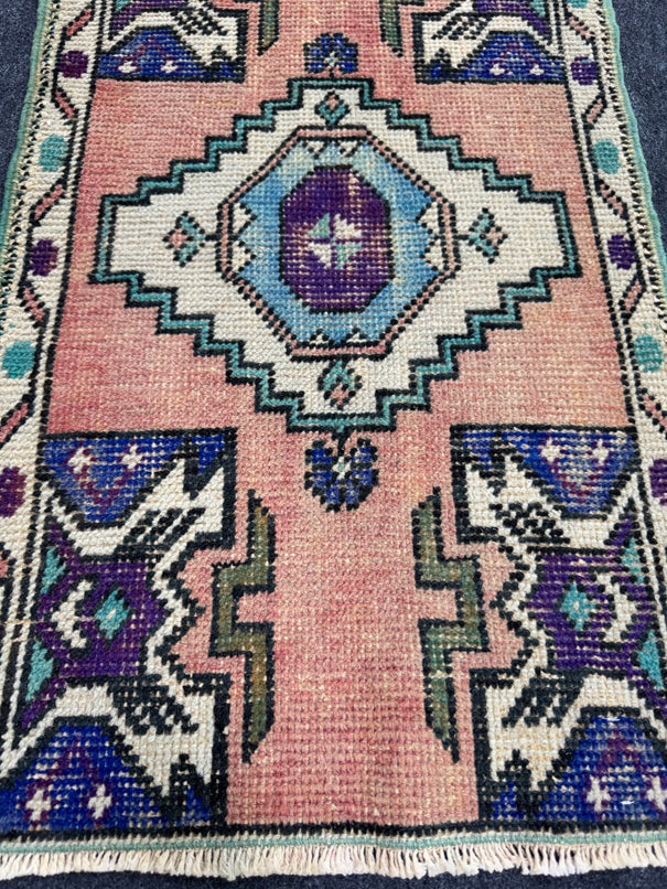 Turkish Yastik Rug 1'9" x 2'10" #23835