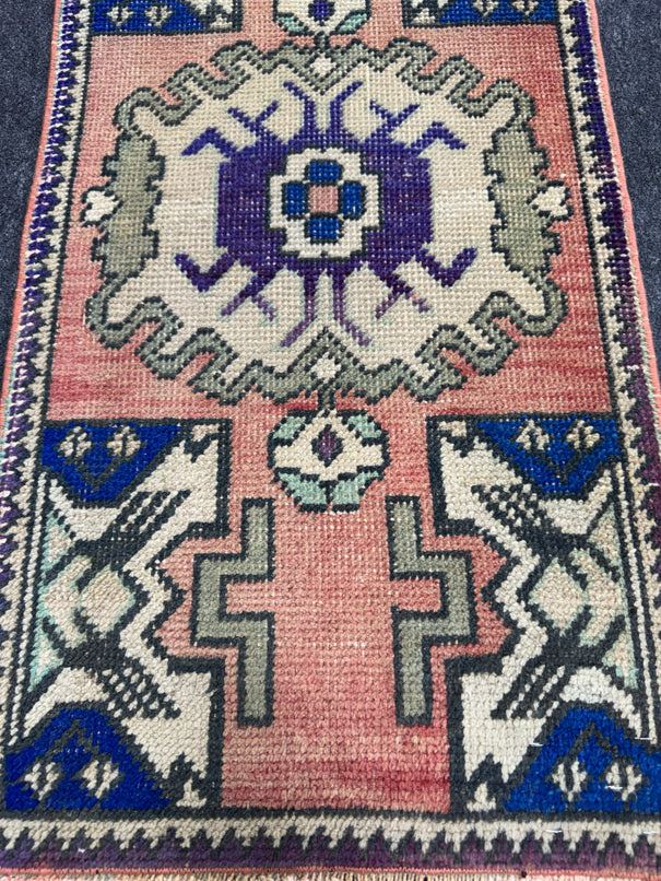 Turkish Yastik Rug 1'6" x 2'11" #23838