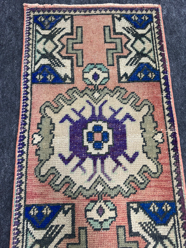 Turkish Yastik Rug 1'6" x 2'11" #23838