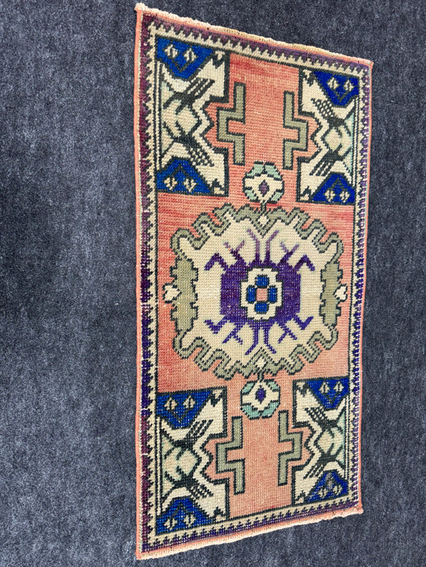 Turkish Yastik Rug 1'6" x 2'11" #23838