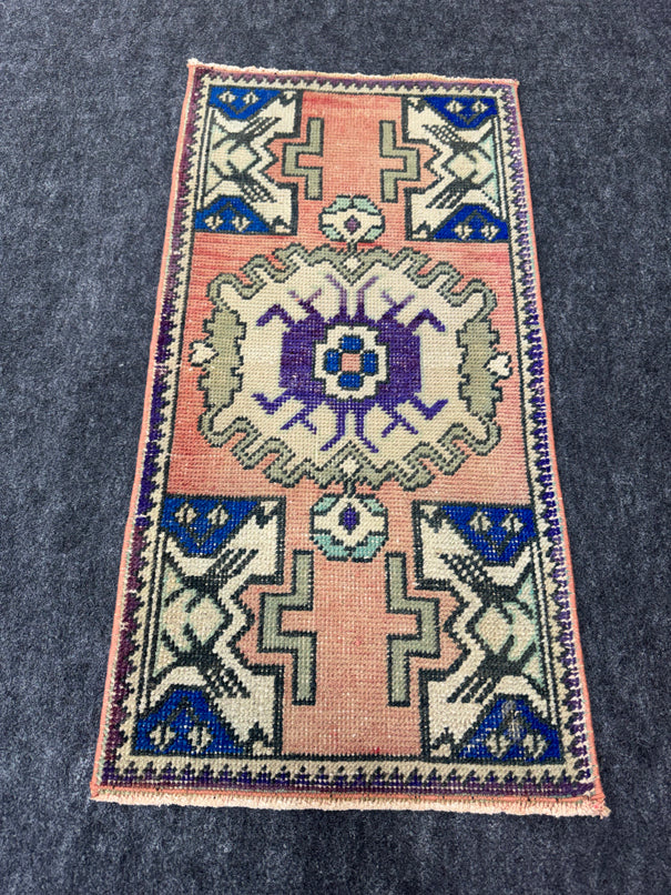 Turkish Yastik Rug 1'6" x 2'11" #23838
