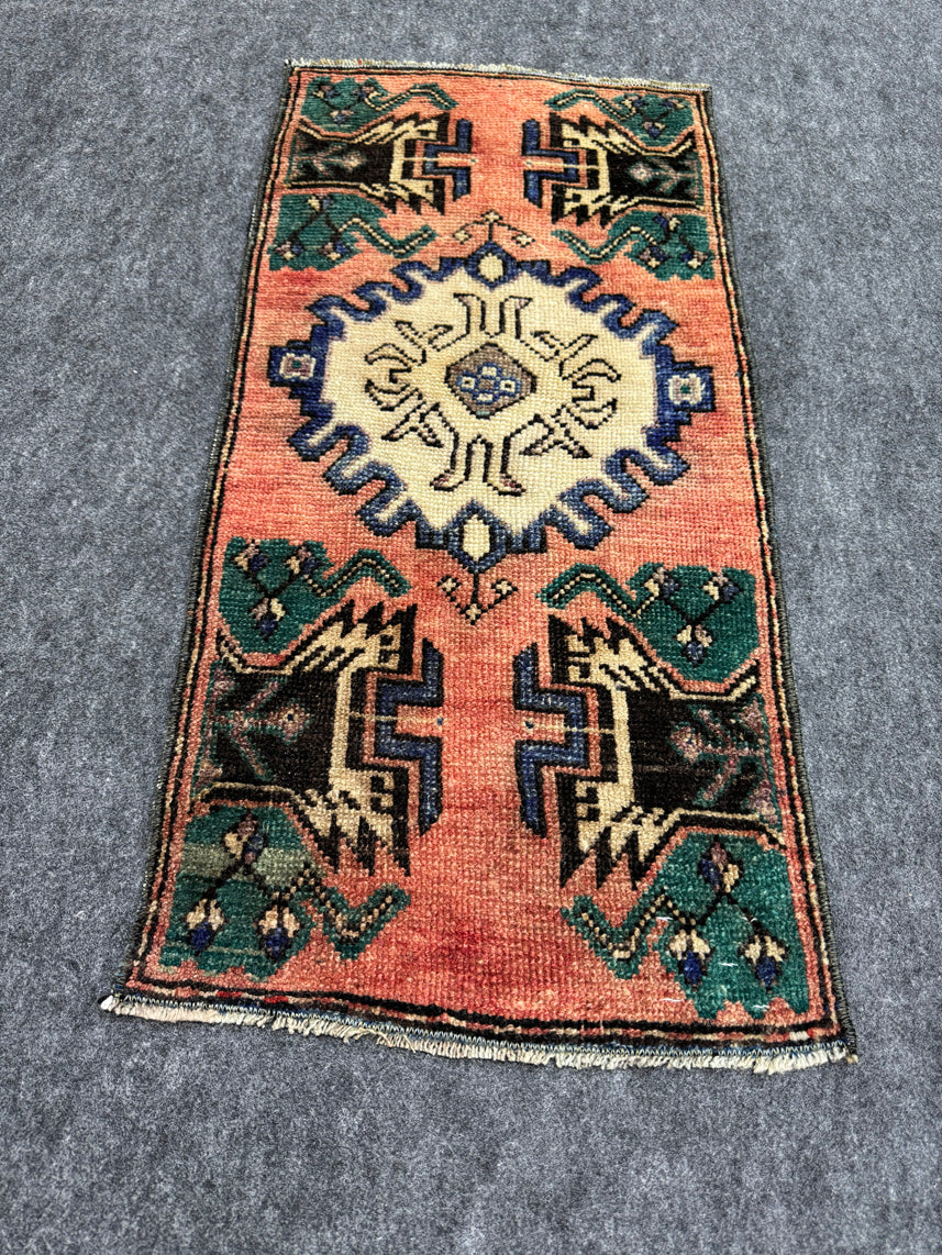 Turkish Yastik Rug 1'6" x 3' #23839