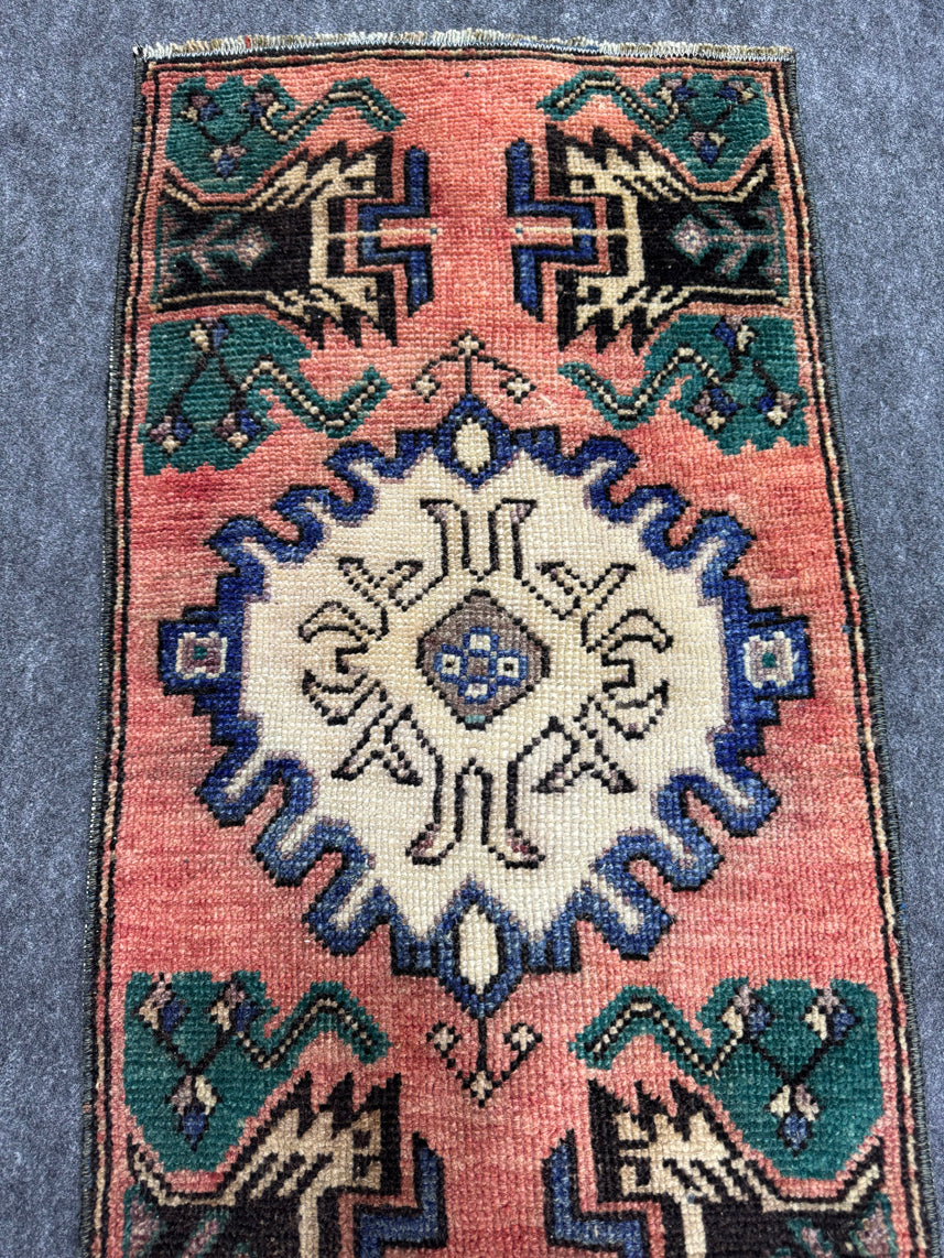 Turkish Yastik Rug 1'6" x 3' #23839