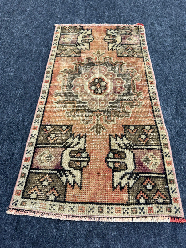 Turkish Yastik Rug 1'6" x 2'10" #23831