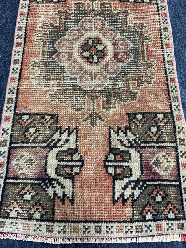 Turkish Yastik Rug 1'6" x 2'10" #23831