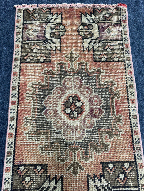 Turkish Yastik Rug 1'6" x 2'10" #23831