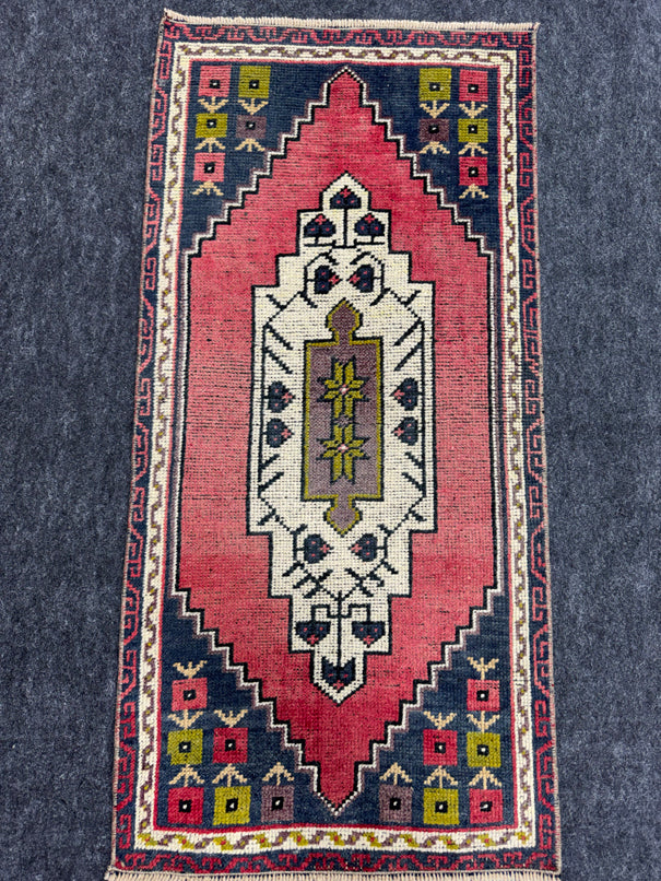 Turkish Yastik Rug 1'10" x 3'10" #23829