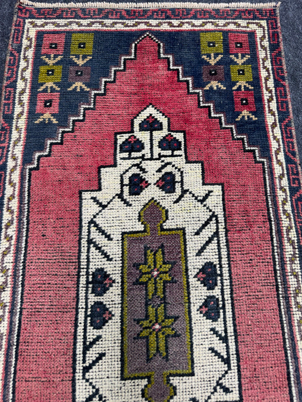 Turkish Yastik Rug 1'10" x 3'10" #23829