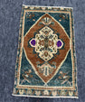 Turkish Yastik Rug 1'7" x 2'7" #23827