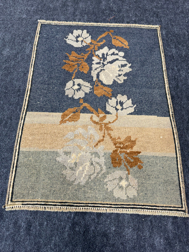 Turkish Yastik Rug 1'10" x 2'6" #23826