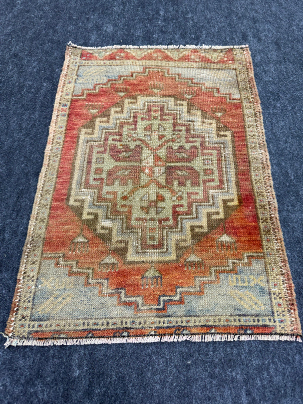 Turkish Yastik Rug 1'7" x 2'4" #23825