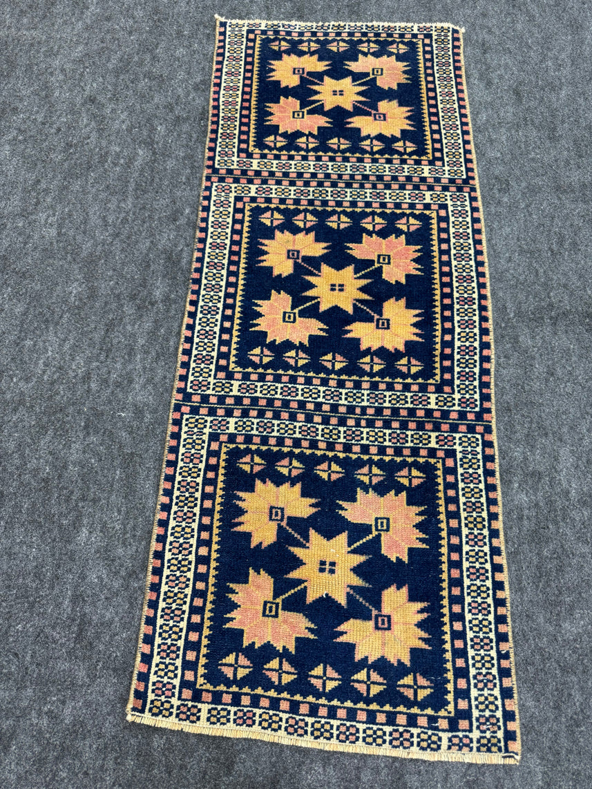 Turkish Yastik Rug 1'5" x 3'8" #23824