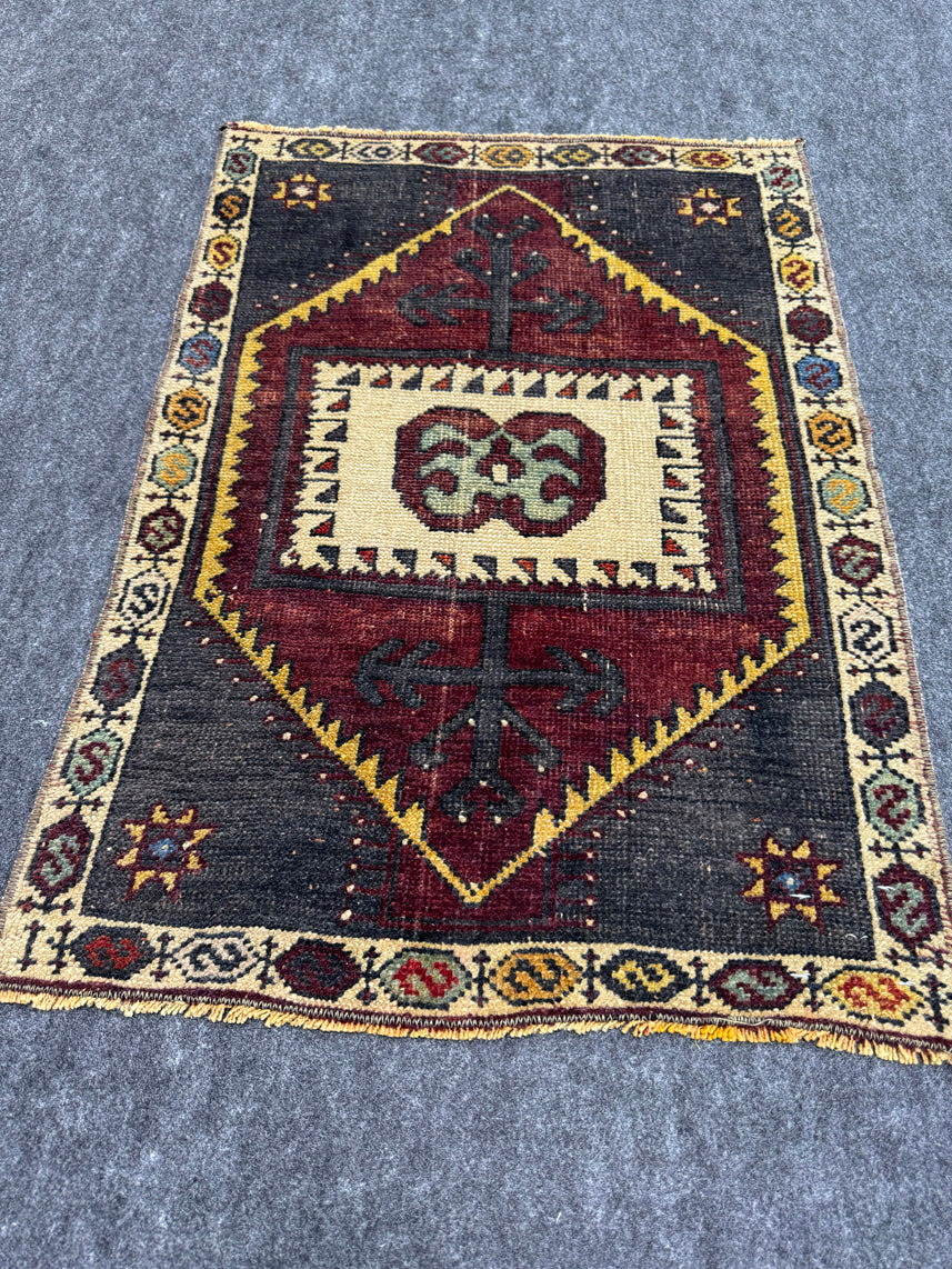 Turkish Yastik Rug 1'9" x 2'5" #23823