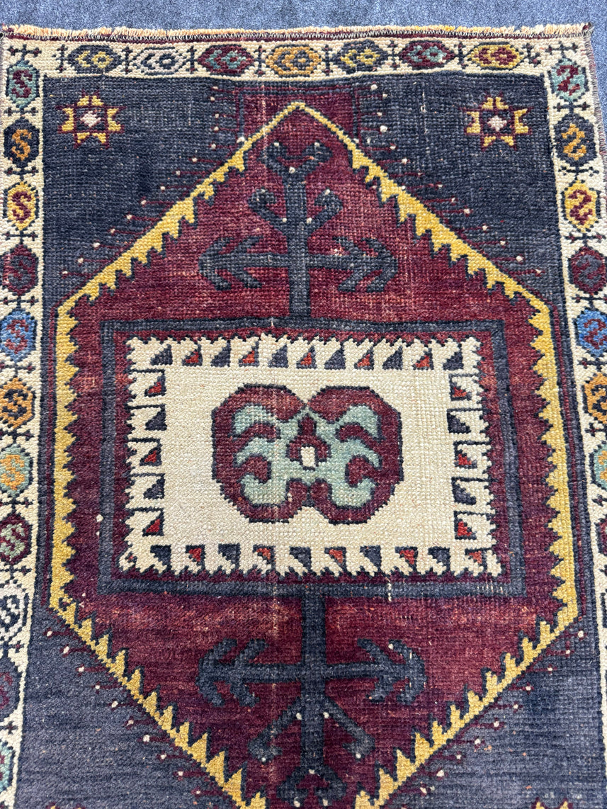 Turkish Yastik Rug 1'9" x 2'5" #23823