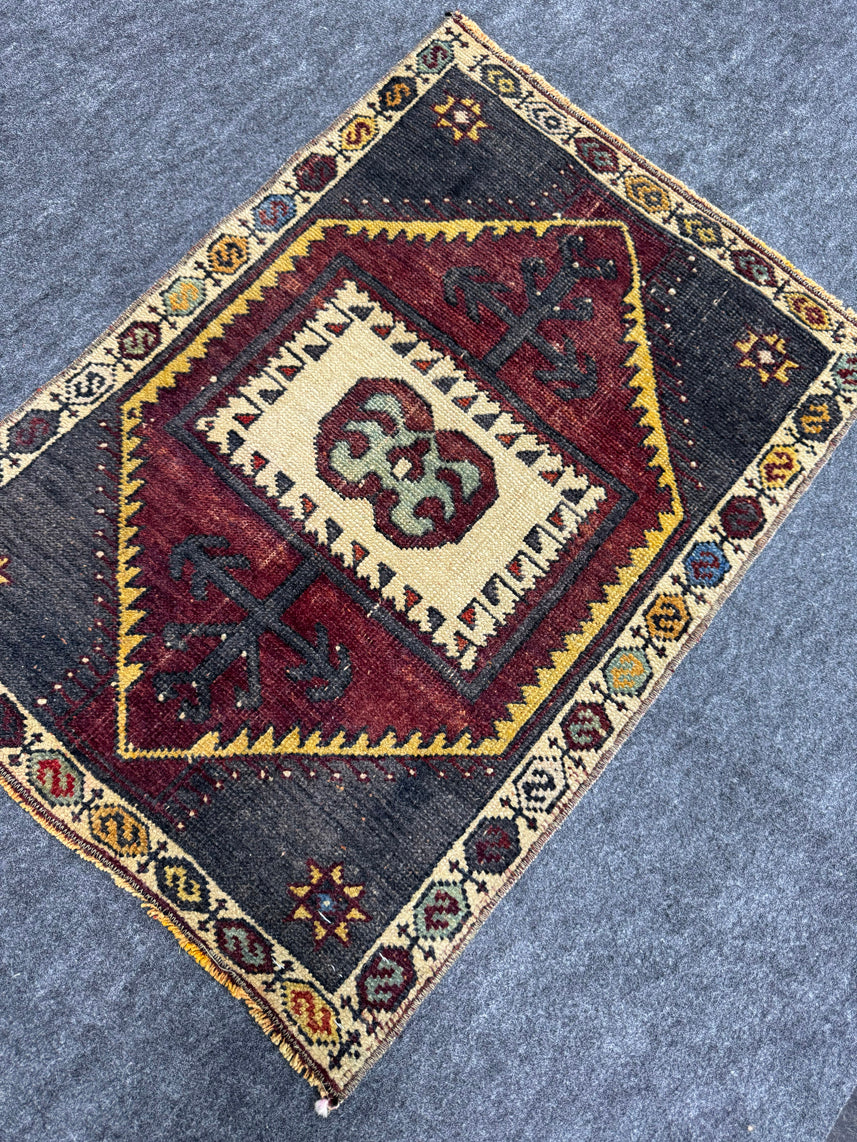 Turkish Yastik Rug 1'9" x 2'5" #23823