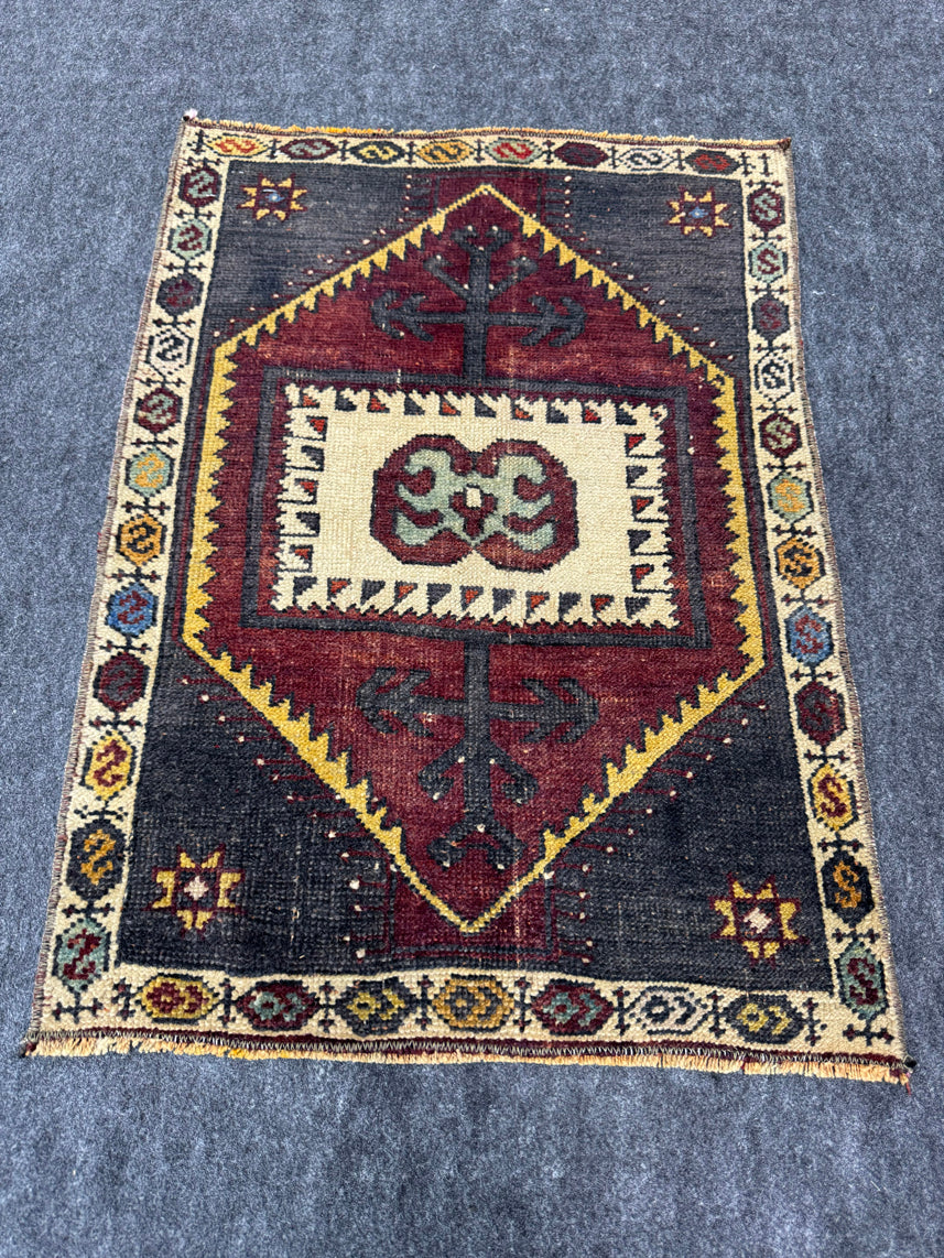 Turkish Yastik Rug 1'9" x 2'5" #23823