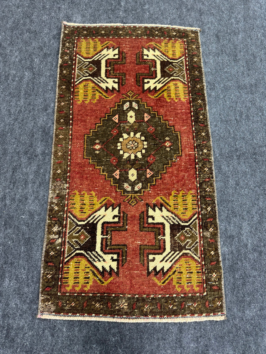 Turkish Yastik Rug 1'6" x 2'10" #23822