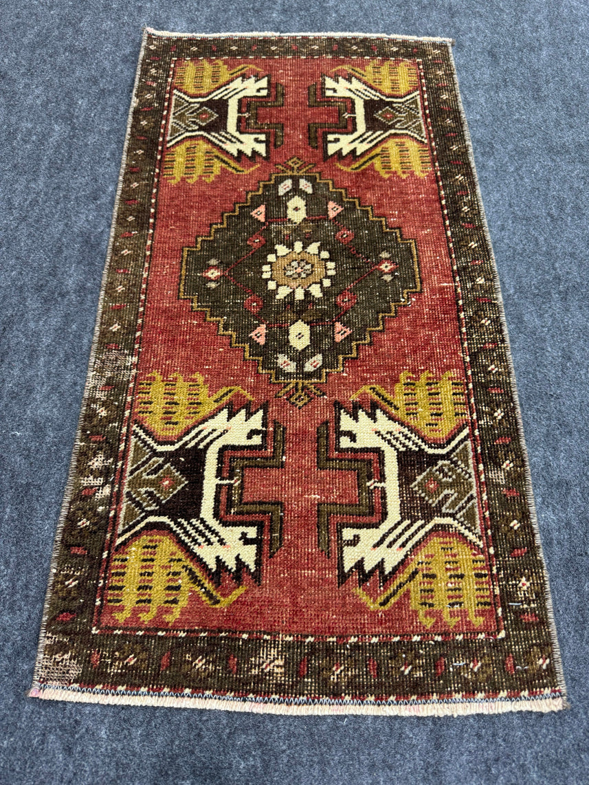 Turkish Yastik Rug 1'6" x 2'10" #23822