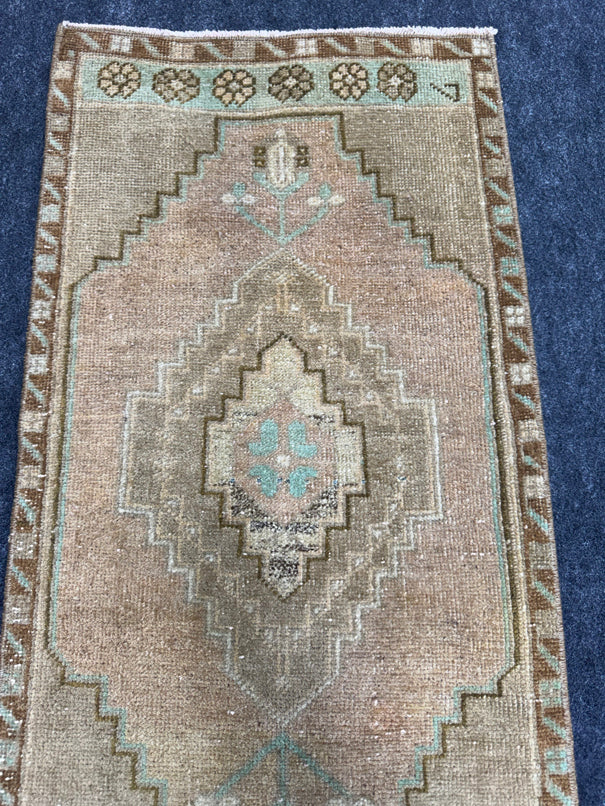 Turkish Yastik Rug 1'6" x 2'11" #23821