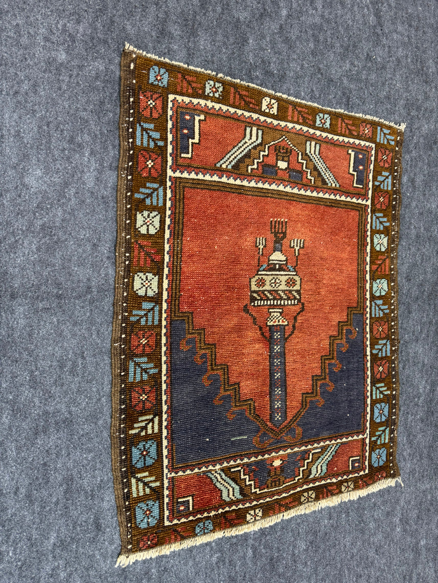 Turkish Yastik Rug 2'4" x 3' #23810