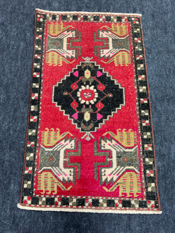 Turkish Yastik Rug 1'7" x 2'10" #23813
