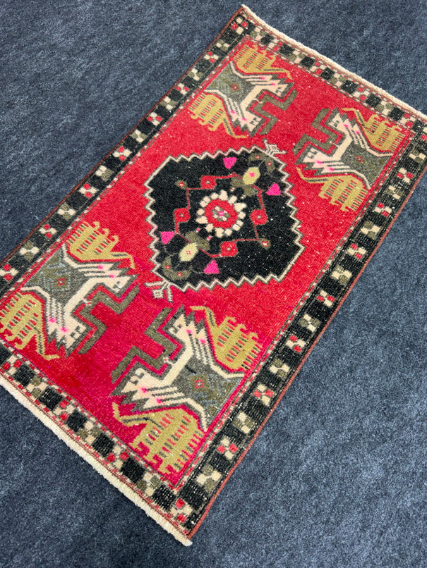 Turkish Yastik Rug 1'7" x 2'10" #23813
