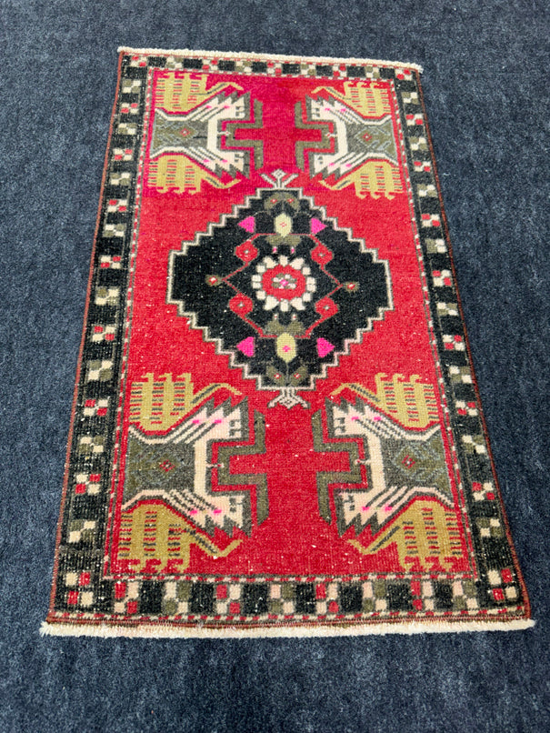 Turkish Yastik Rug 1'7" x 2'10" #23813