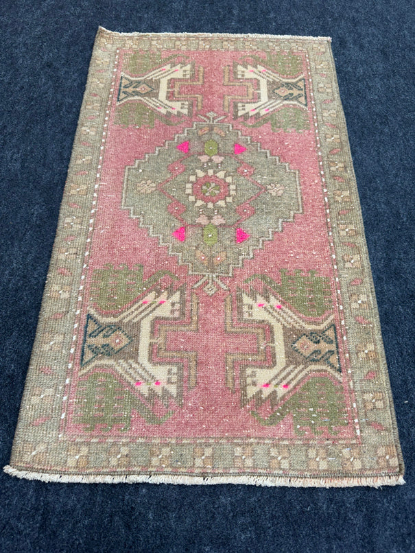 Turkish Yastik Rug 1'8" x 2'10" #23816