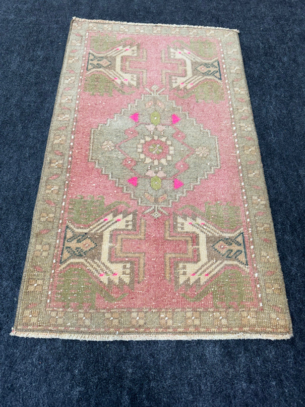 Turkish Yastik Rug 1'8" x 2'10" #23816
