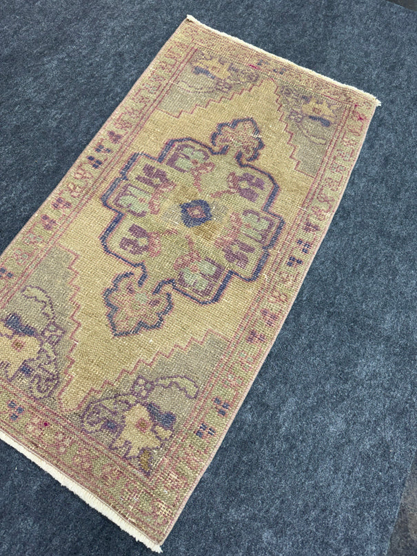 Turkish Yastik Rug 1'10" x 3'6" #23809