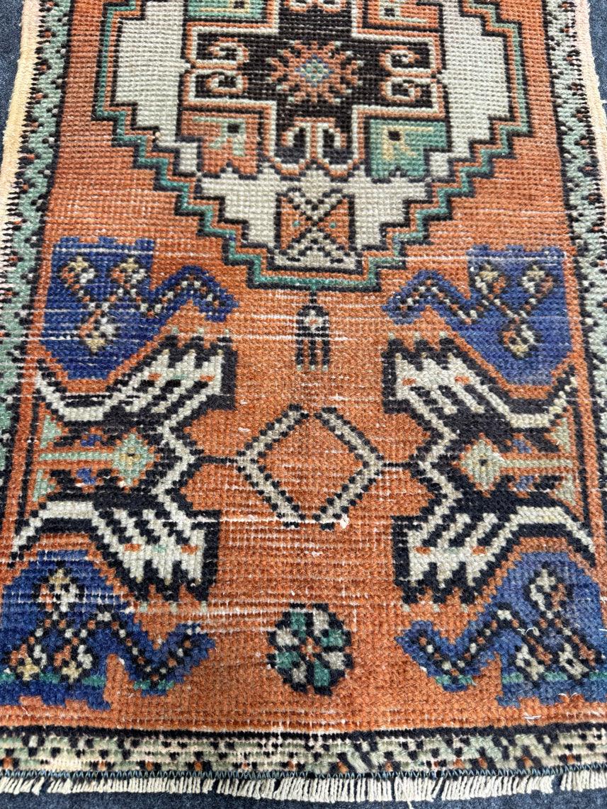 Turkish Yastik Rug 1'6" x 2'9" #23808