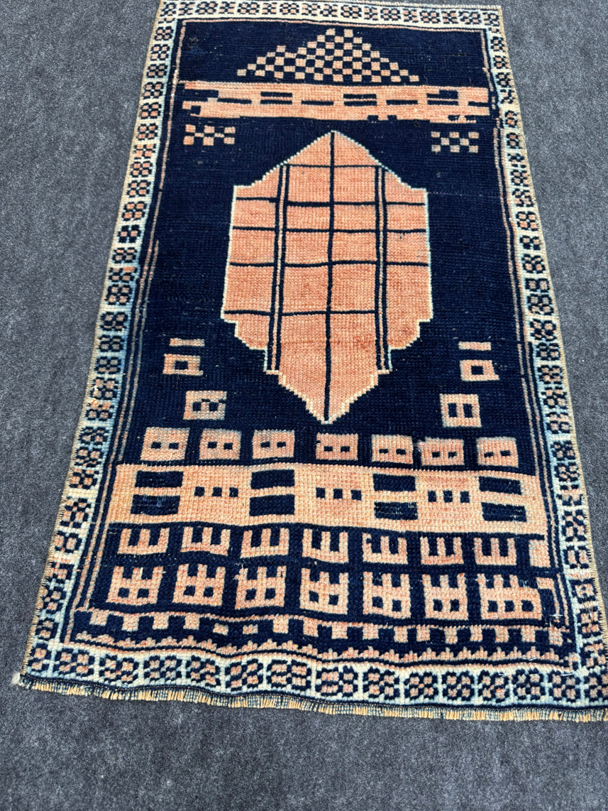 Turkish Yastik Rug 1'7" x 2'10" #23807